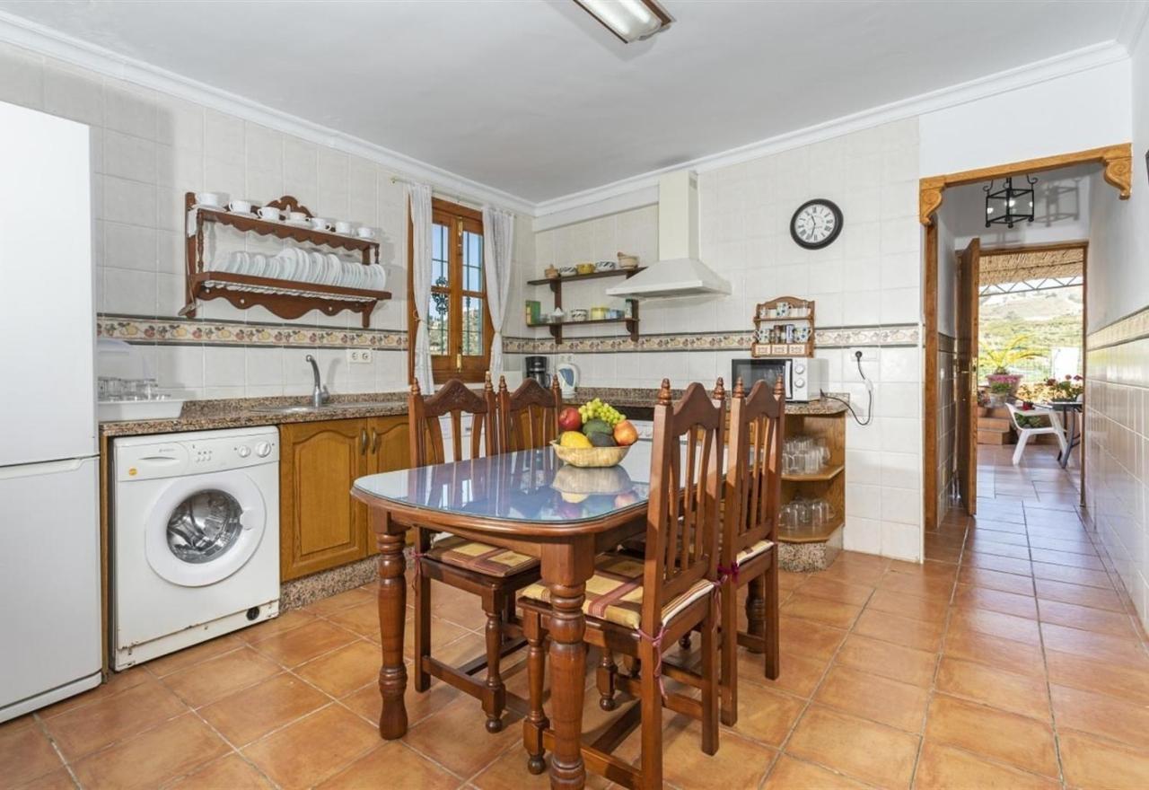 El Puntal De Nieves Villa Nerja Luaran gambar